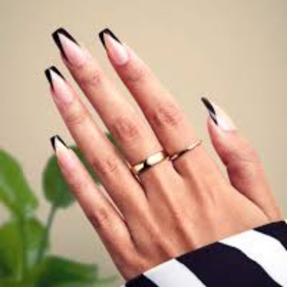Sally Hansen Perfect Press On Nail Kit - Coffin Shape -  French Twist - Picture 3 of 5
